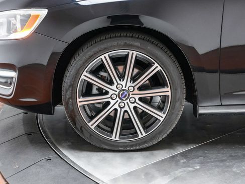 Used 2016 Volvo S60 T5 Premier FWD image 12