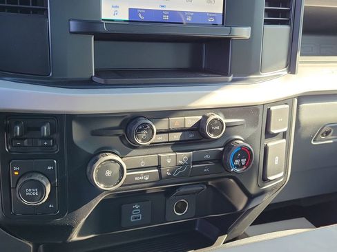New 2026 Ford F550 4x4 Crew Cab image 29