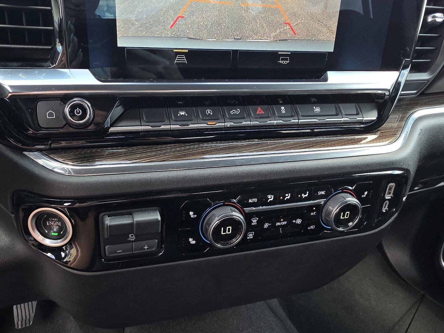 Used 2025 Chevrolet Silverado 1500 LT RWD image 16