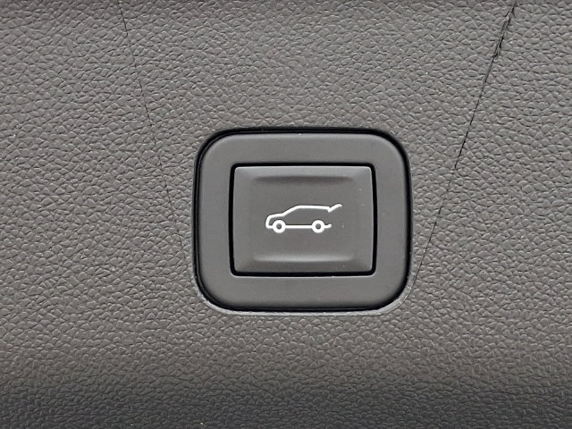Used 2026 Chevrolet Suburban RST AWD/4WD image 31