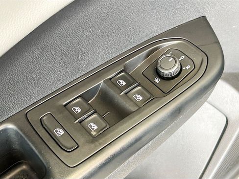 Used 2022 Volkswagen Taos SE AWD/4WD image 19