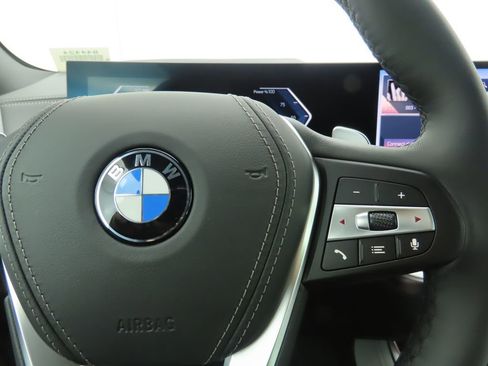 New 2026 BMW X5 sDrive40i image 12