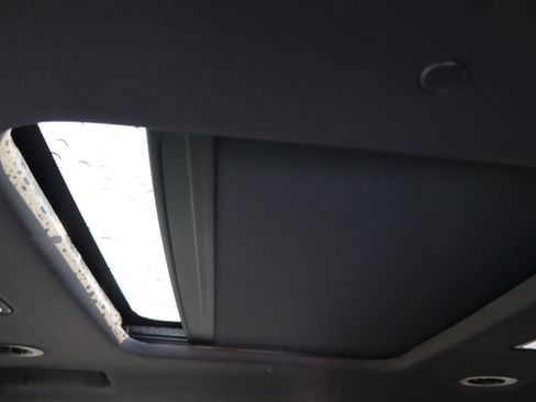 Used 2023 Chevrolet Traverse Premier w/ LPO, Floor Liner Package FWD image 16
