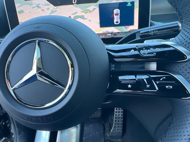 Used 2026 Mercedes-Benz GLC 300 4MATIC image 28