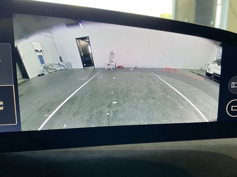 Used 2022 Lucid Air Grand Touring image 19