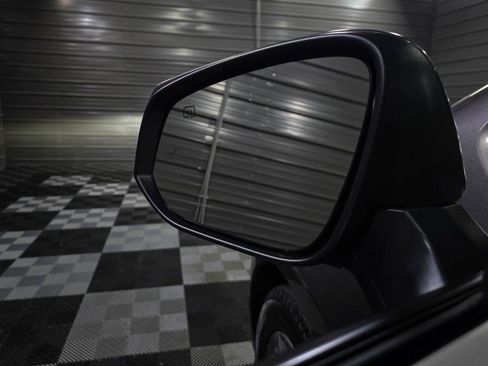 Used 2024 Toyota Sienna XLE w/ XLE Plus Package AWD/4WD image 40