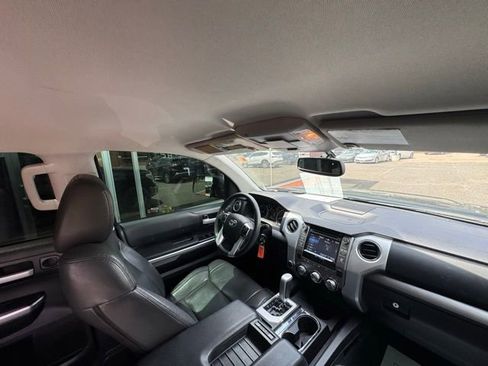 Used 2016 Toyota Tundra SR5 w/ SR5 Upgrade Package AWD/4WD image 25