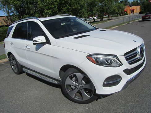 Used 2016 Mercedes-Benz GLE 350 w/ Premium Package image 3