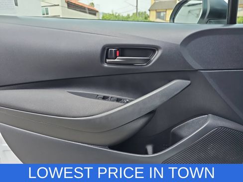 Used 2025 Toyota Corolla LE FWD image 24