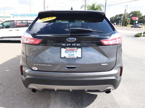 Certified 2022 Ford Edge Titanium image 9