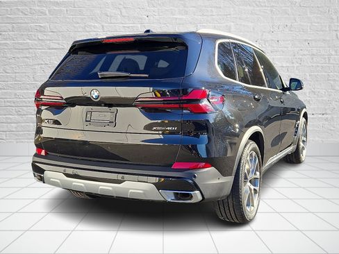 New 2026 BMW X5 xDrive40i w/ Premium Package image 4