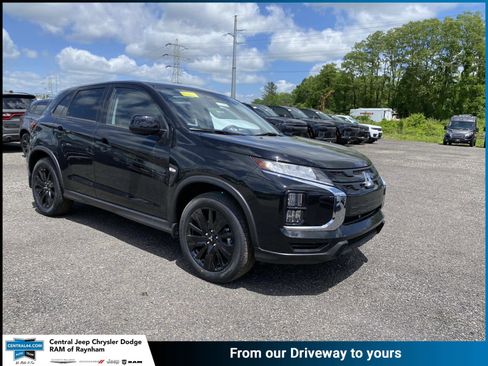 New 2026 Mitsubishi Outlander Sport LE AWD/4WD image 1