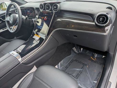 Used 2026 Mercedes-Benz GLC 300 4MATIC image 22
