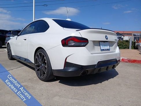 Used 2023 BMW 230i Coupe w/ M Sport Package image 7