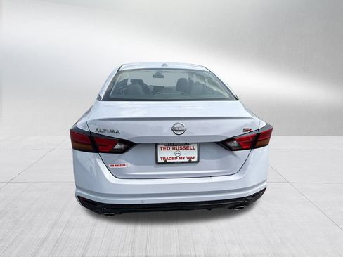 New 2025 Nissan Altima 2.5 SR image 4
