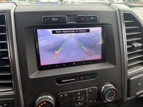 Used 2018 Ford F150 XLT AWD/4WD image 6