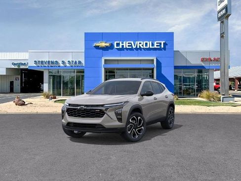 New 2026 Chevrolet Trax RS w/ Driver Confidence Package FWD image 8
