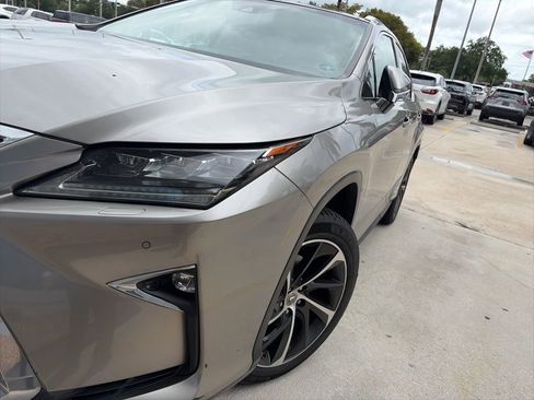 Used 2017 Lexus RX 450h AWD image 6