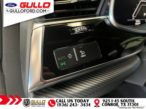 Used 2025 Audi RS Q8 performance AWD/4WD image 22