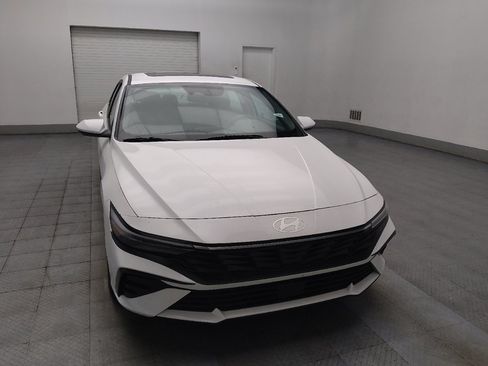 Used 2025 Hyundai Elantra SEL FWD image 14