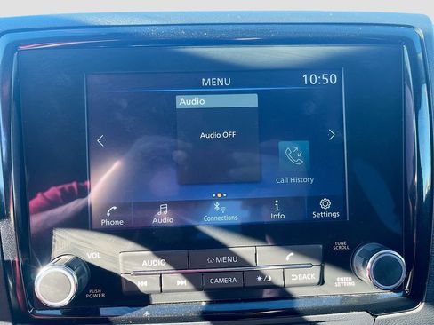 Used 2024 Nissan Frontier SV w/ Technology Package image 14