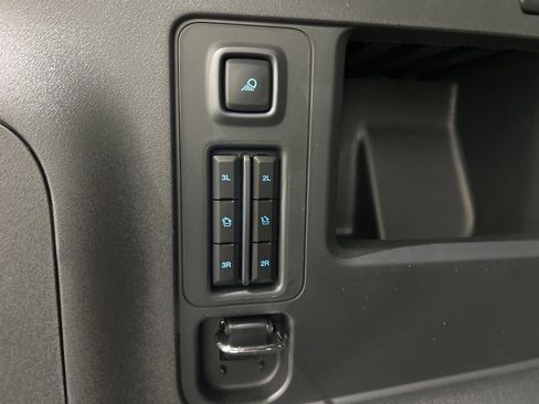 New 2025 Ford Expedition Max Platinum w/ Stealth Performance Package image 40