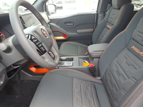 New 2026 Nissan Frontier PRO-4X w/ Pro-4x Convenience Package AWD/4WD image 16