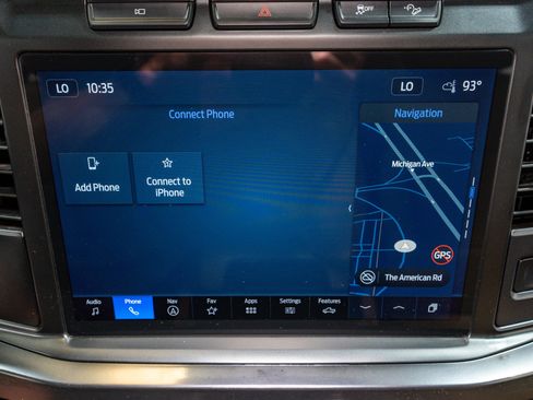 Used 2023 Ford F250 Lariat w/ Chrome Package image 24