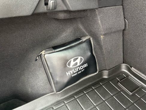Used 2018 Hyundai Elantra GT image 20