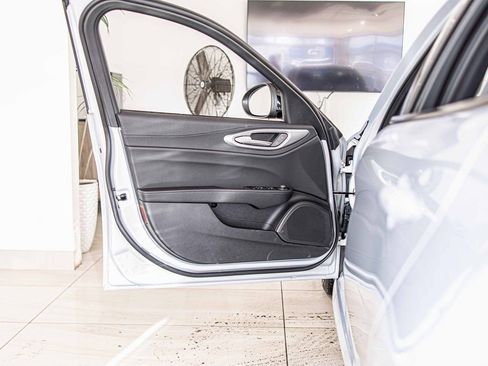 New 2025 Alfa Romeo Giulia AWD w/ Driving Assist Package image 31