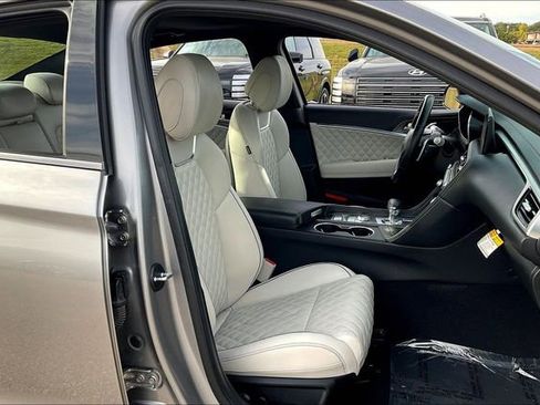 Certified 2025 Genesis G70 3.3T Advanced w/ Sport Prestige Package image 7