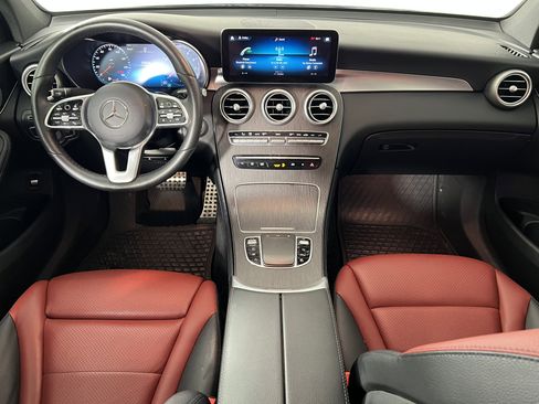 Used 2020 Mercedes-Benz GLC 300 4MATIC Coupe image 22