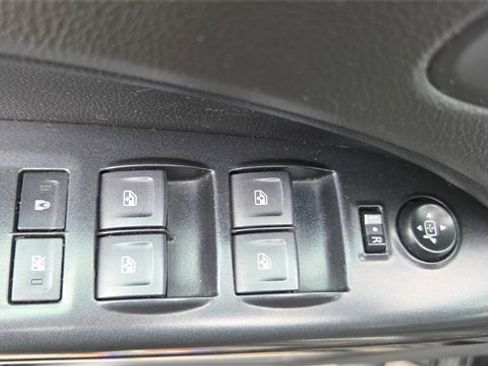 Used 2019 GMC Canyon SLE image 30