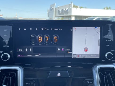 Used 2022 Kia Sorento SX image 24