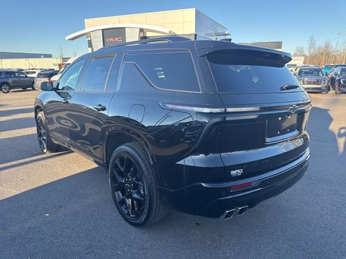 Used 2024 Chevrolet Traverse RS w/ LPO, Floor Liner Package image 3