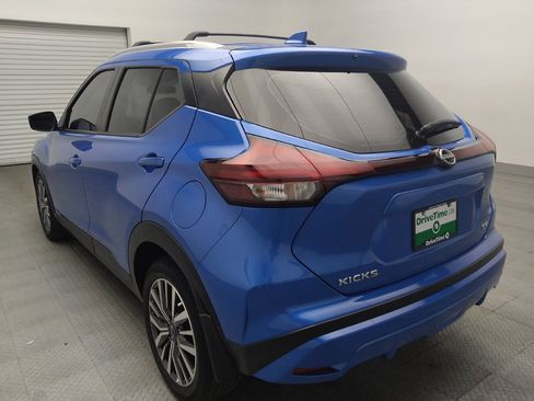 Used 2024 Nissan Kicks SV FWD image 5