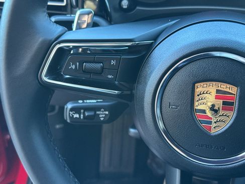 Certified 2025 Porsche Macan image 27