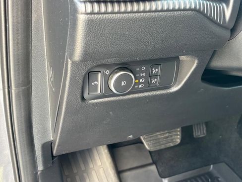 Used 2025 Ford Ranger XLT w/ Equipment Group 301A High AWD/4WD image 7