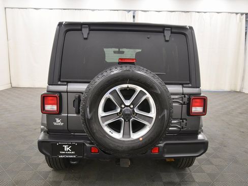 Used 2022 Jeep Wrangler Unlimited Sahara w/ Cold Weather Group image 6