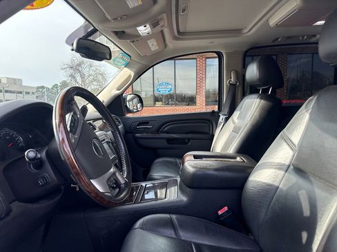 Used 2014 GMC Yukon XL Denali image 12