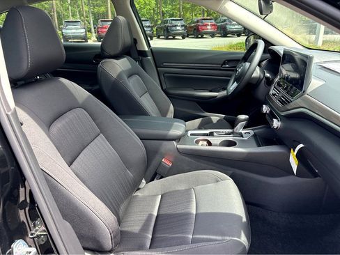New 2026 Nissan Altima 2.5 SV w/ SV Special Edition Package FWD image 11