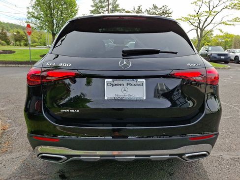 Used 2026 Mercedes-Benz GLC 300 4MATIC image 5