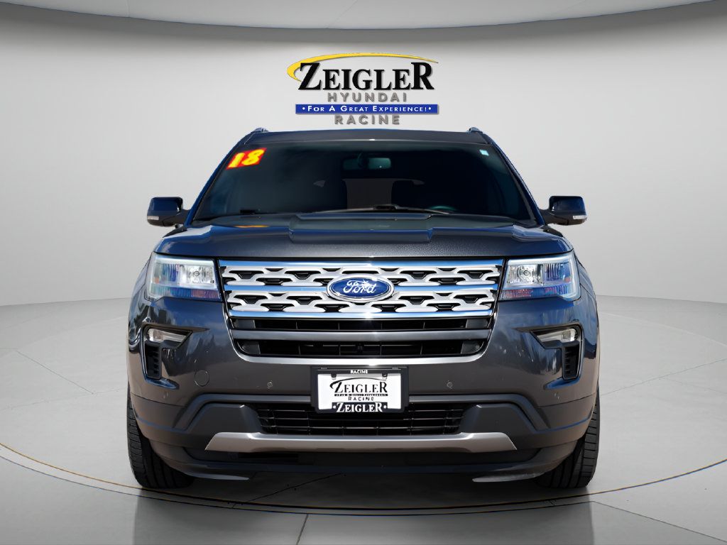 Used 2018 Ford Explorer XLT w/ Equipment Group 202A AWD/4WD image 2