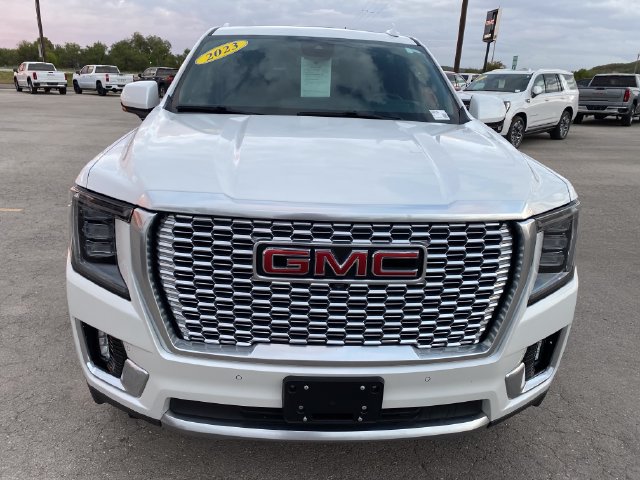 Used 2023 GMC Yukon XL Denali w/ Max Trailering Package AWD/4WD image 9