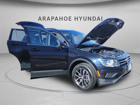Used 2021 Volkswagen Tiguan SE image 10