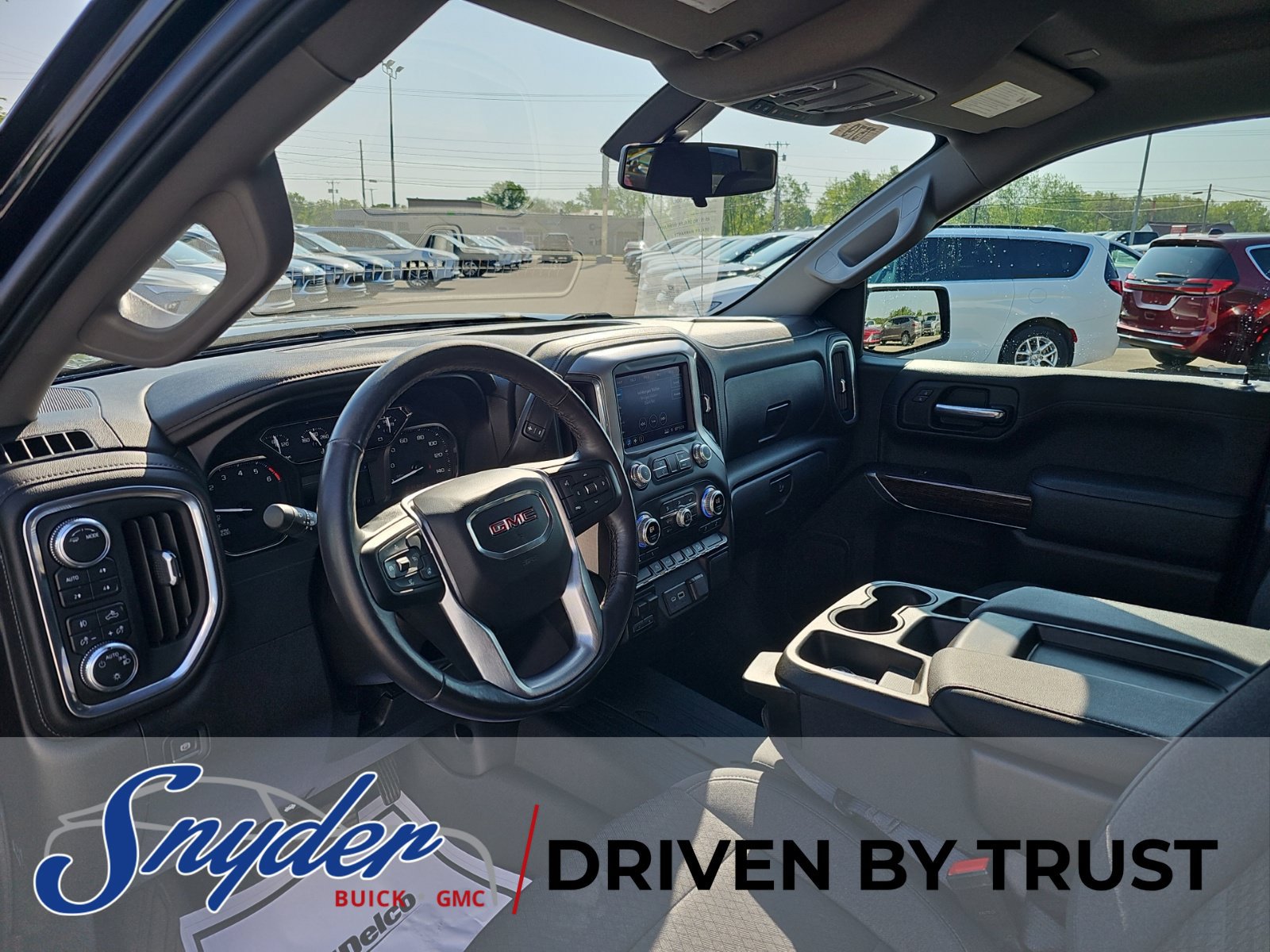 Used 2021 GMC Sierra 1500 Elevation w/ LPO, Elevation Black Package AWD/4WD image 12