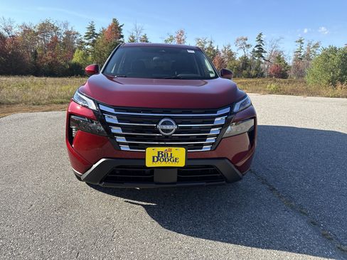 New 2026 Nissan Rogue SV image 10