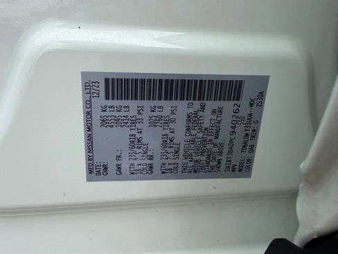 Used 2023 Nissan Rogue SV FWD image 30