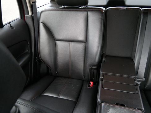 Used 2013 Ford Edge SEL FWD image 12