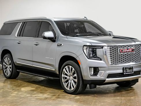 Used 2024 GMC Yukon XL Denali w/ Max Trailering Package image 7